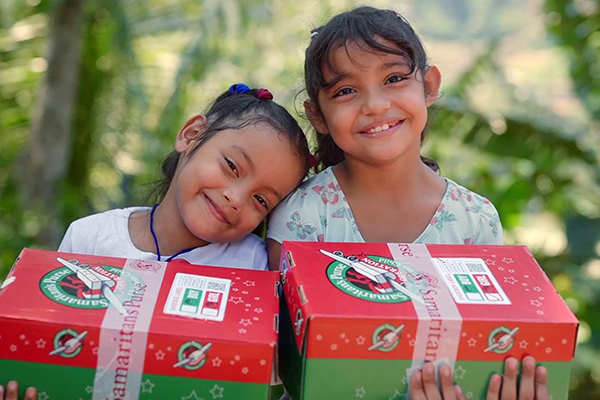 Faith and Life Today - Operation Christmas Child (Alex Nsengimana and Richard Peach)